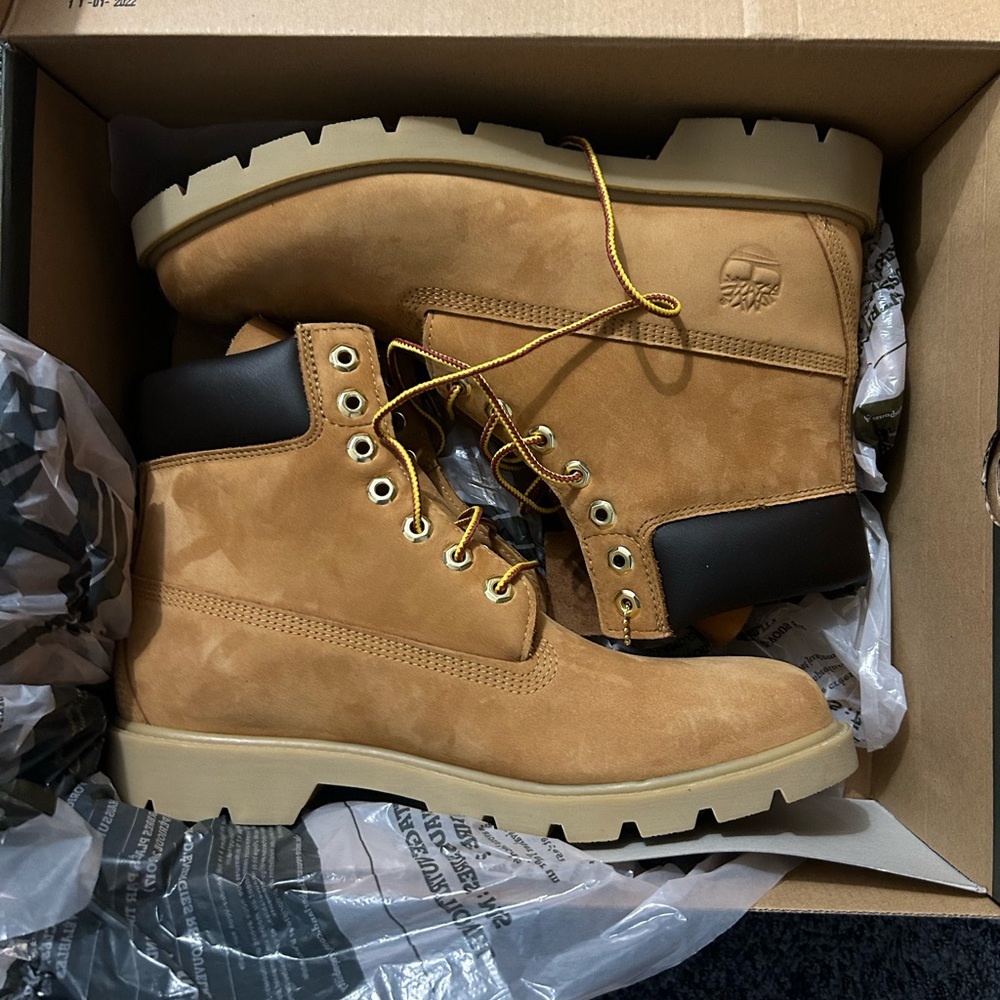 Size 10 men’s 6in Timberland Boots